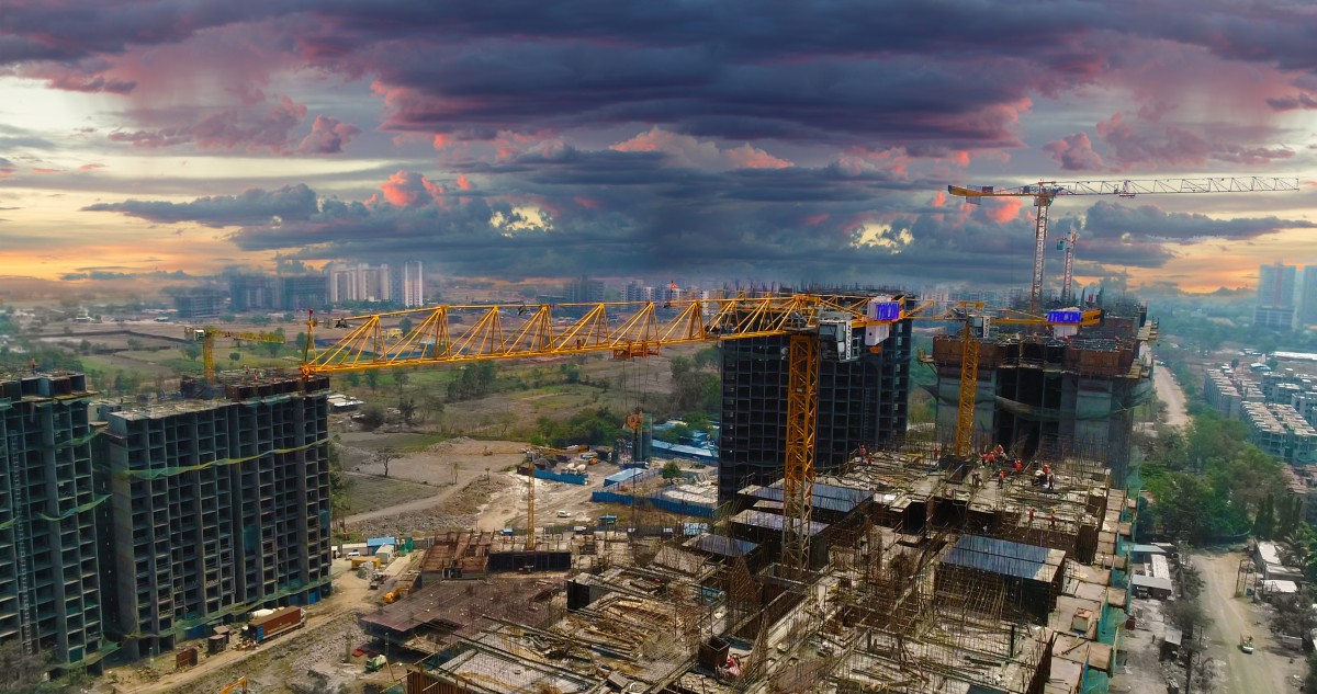 Potain cranes give shape to major new residential development in India