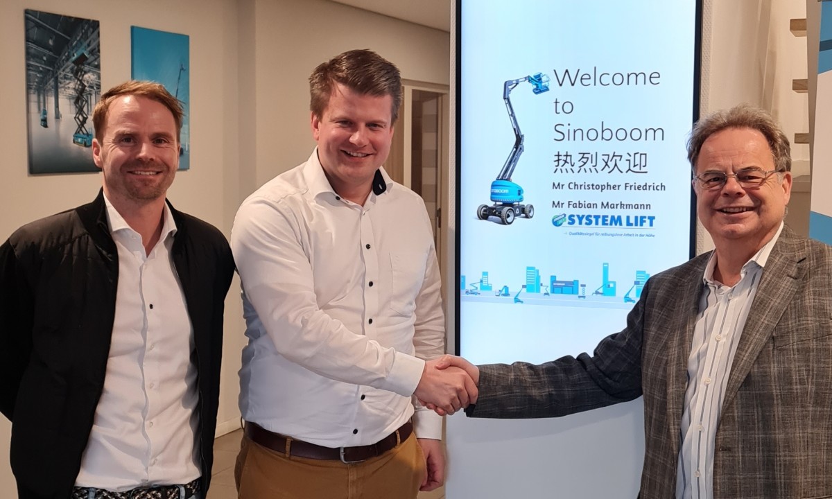 System Lift signs with Sinoboom