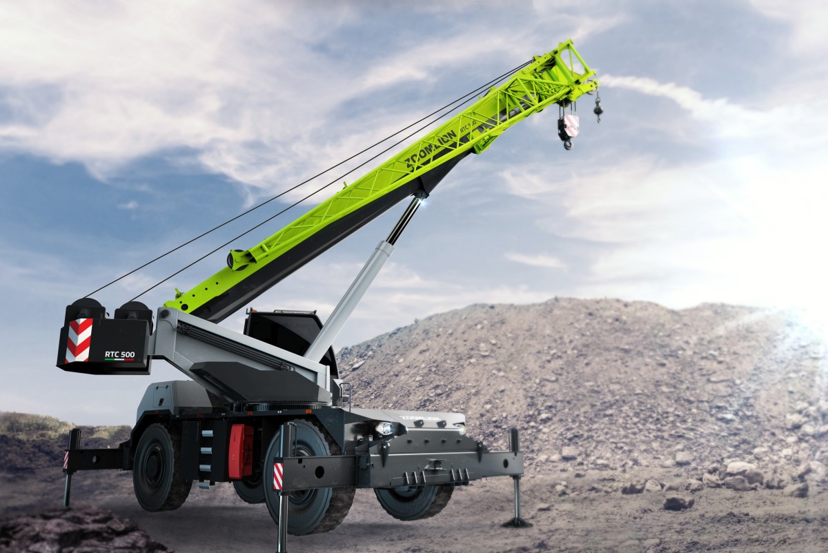 The RTC 500 rough terrain crane at SaMoTer 2023