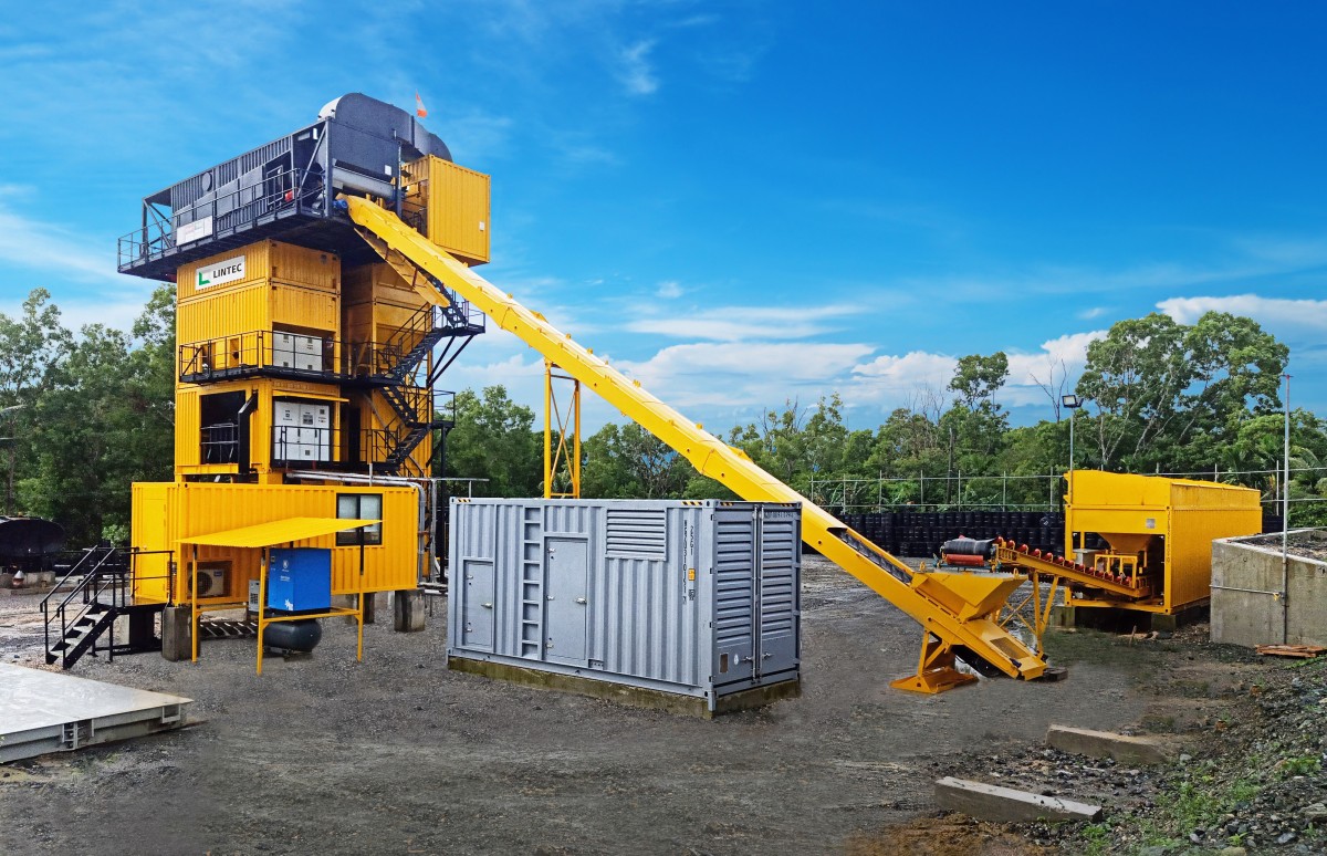 Lintec CSD2500B containerised asphalt mixing plant in Micronesia