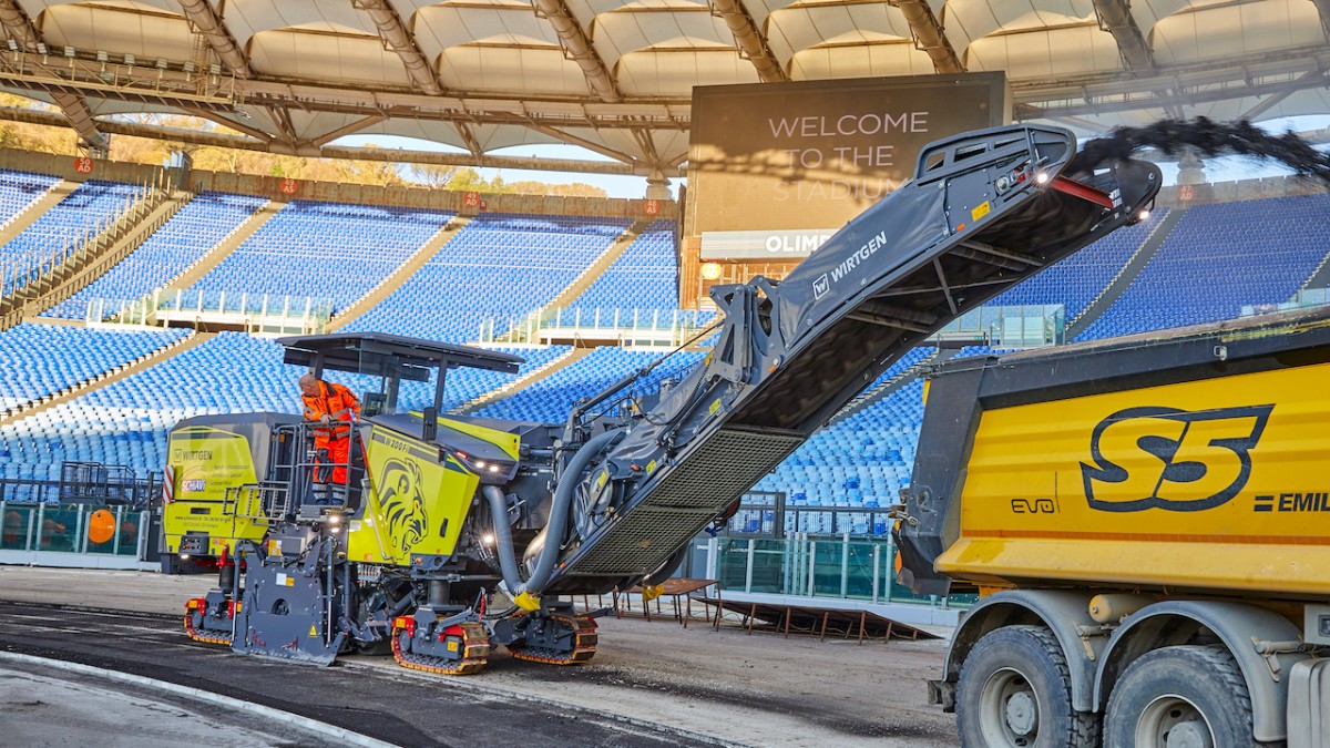 /storage/2023/08/wirtgen-w-200-fi-precision-for-new-track-records-in-romes-olympic-stadium_64e0a3a20dd2c.jpg
