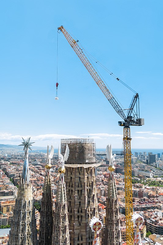 Due gru Liebherr per la Sagrada Familia