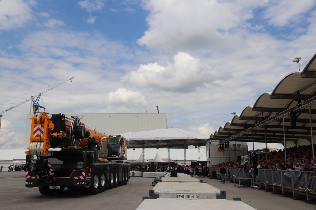 Liebherr festeggia i 75 anni ai "Customer Days 2024"