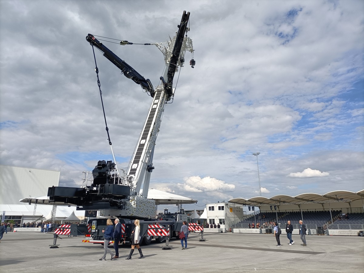 Liebherr festeggia i 75 anni ai "Customer Days 2024"