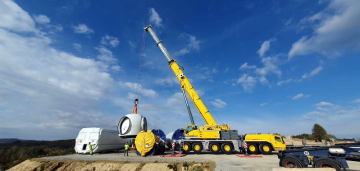 /storage/2024/06/polish-crane-rental-company-petrolift-expands-fleet-with-21-new-grove-cranes_665ded9e0bd90.jpg