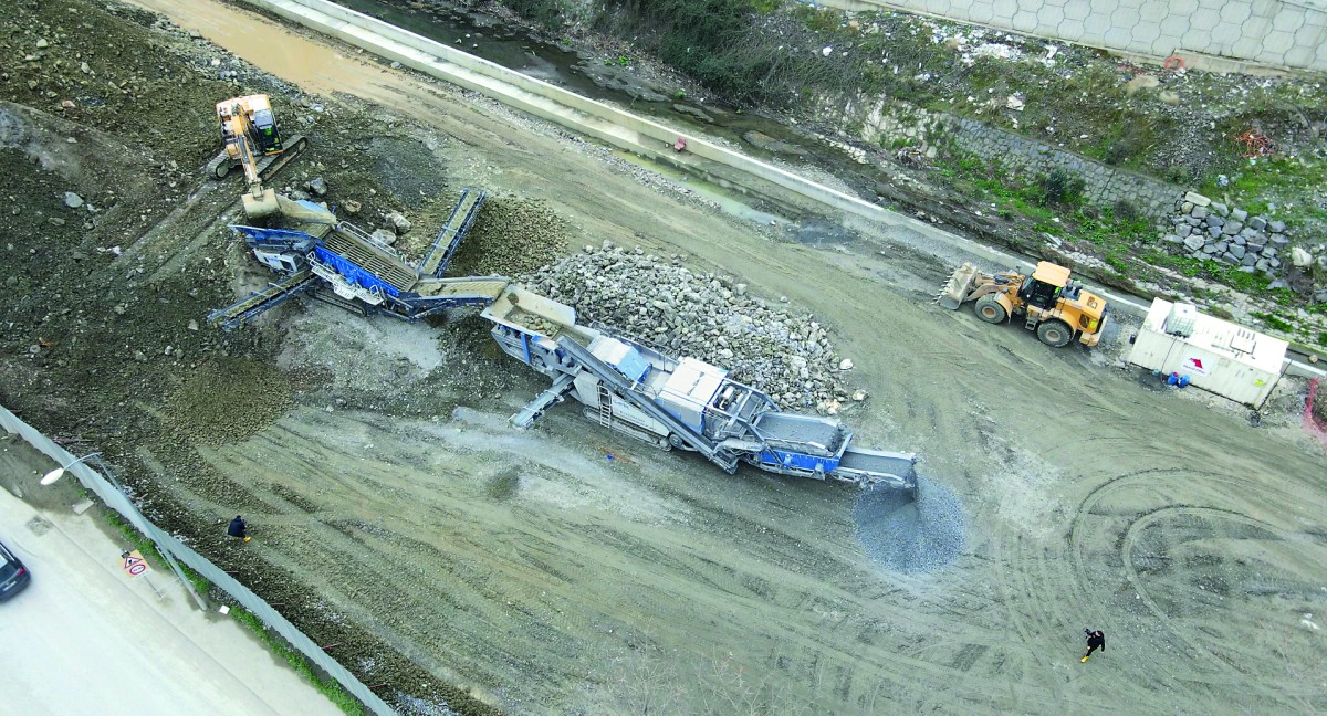 /storage/2024/07/impact-crusher-and-screening-plant-impress-in-the-istanbul-financial-centre-ifc_6688e7a6afc00.jpg