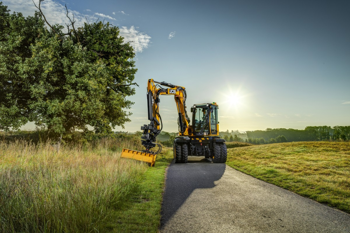 JCB aggiunge il "tilt-rotator" Raptor alle dotazioni dell'Hydradig