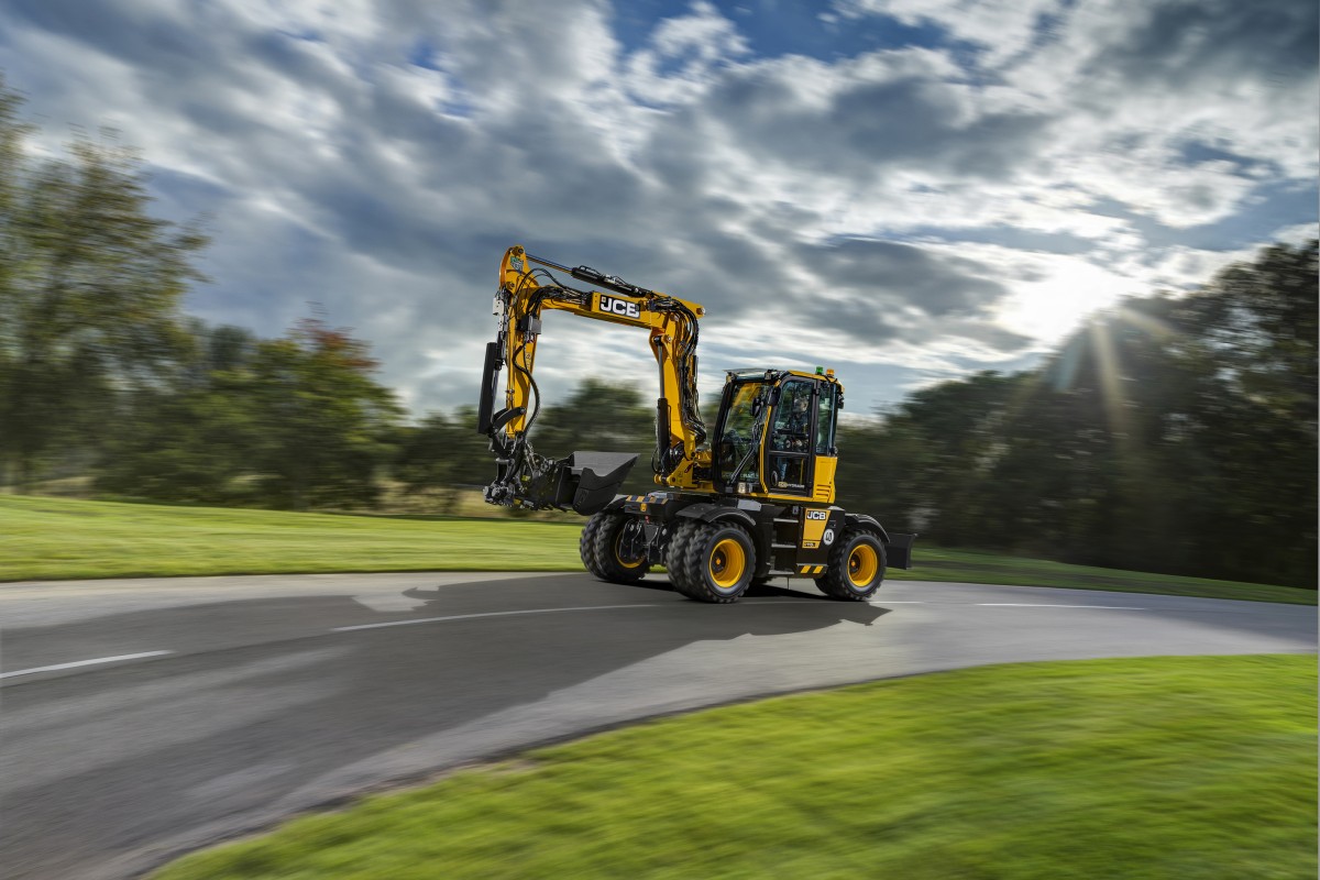 JCB aggiunge il "tilt-rotator" Raptor alle dotazioni dell'Hydradig