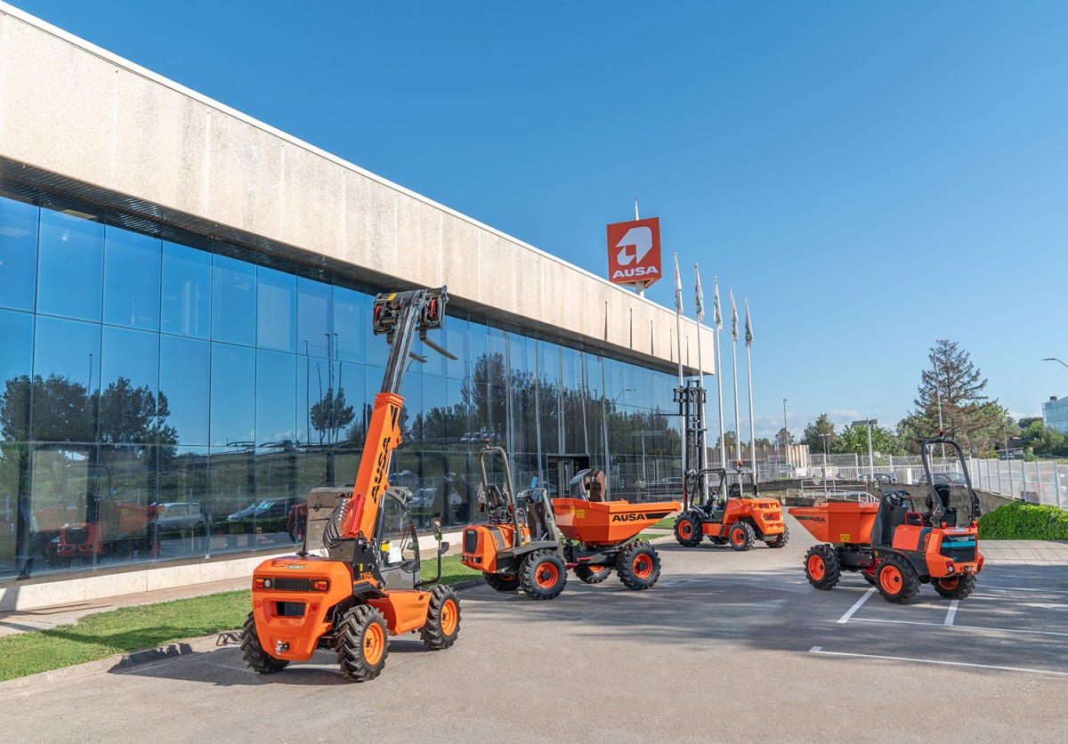 JLG Industries: completata l'acquisizione di AUSACORP S.L.