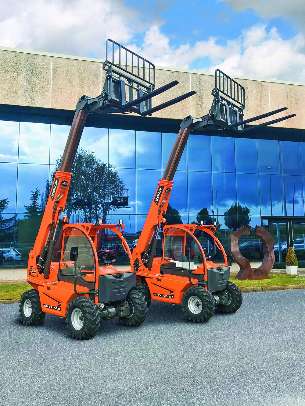 JLG Industries: completata l'acquisizione di AUSACORP S.L.