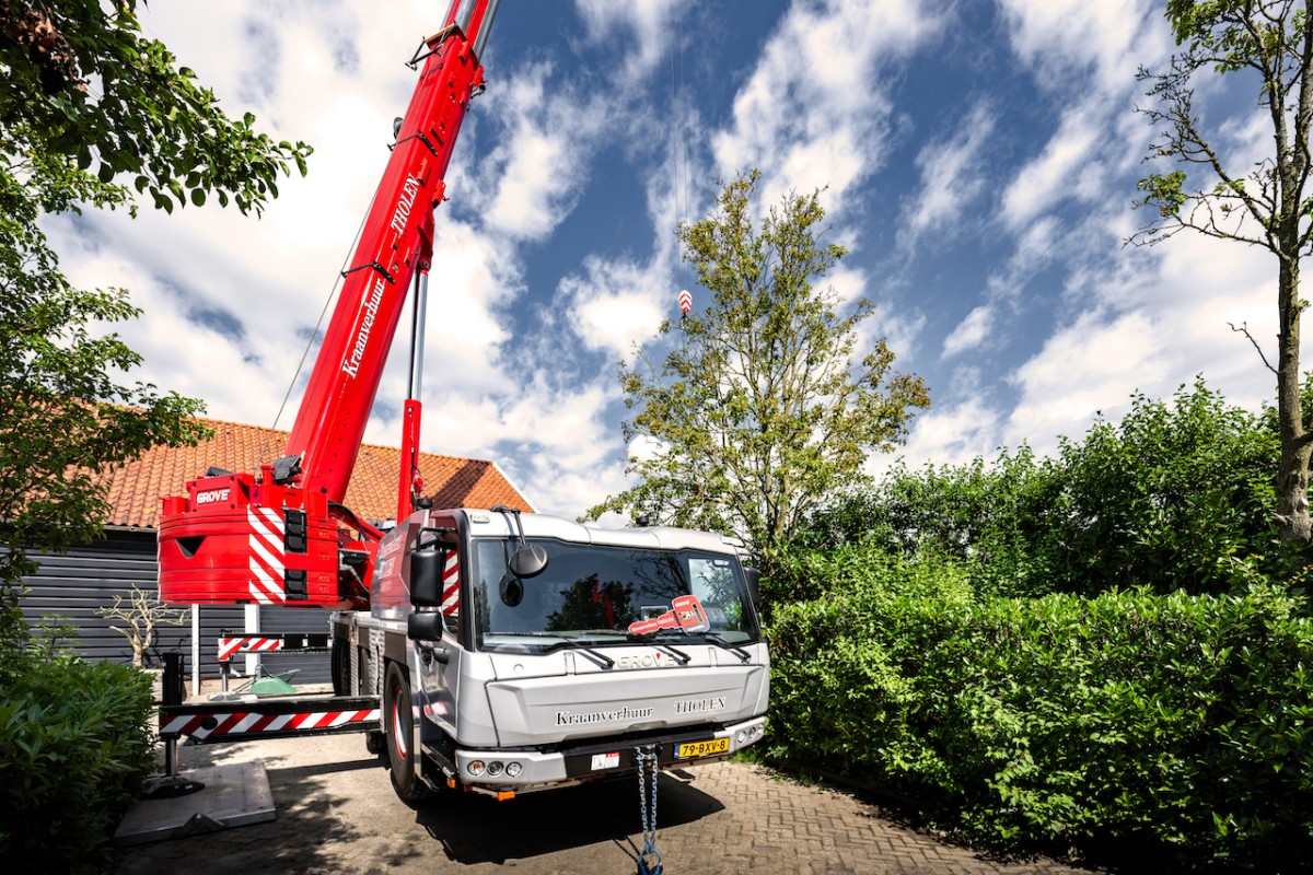 /storage/2024/10/dutch-crane-company-receives-one-of-europes-first-grove-gmk4080l-all-terrain-cranes_6714c621c4d80.jpg