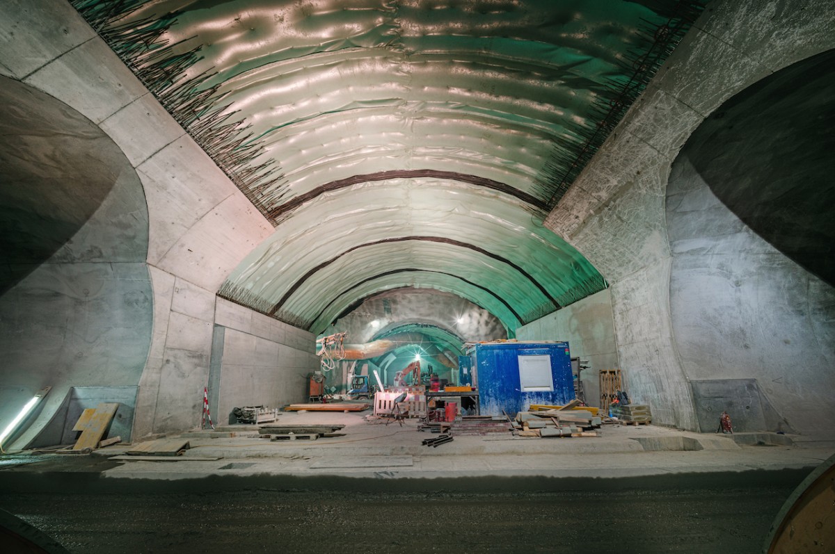 Frese a tamburo trasversali Erkat per il tunnel di Semmering