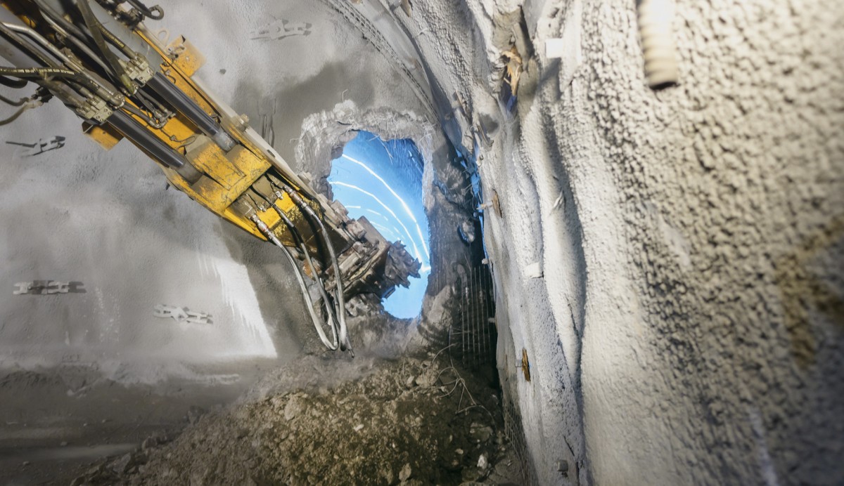 Frese a tamburo trasversali Erkat per il tunnel di Semmering