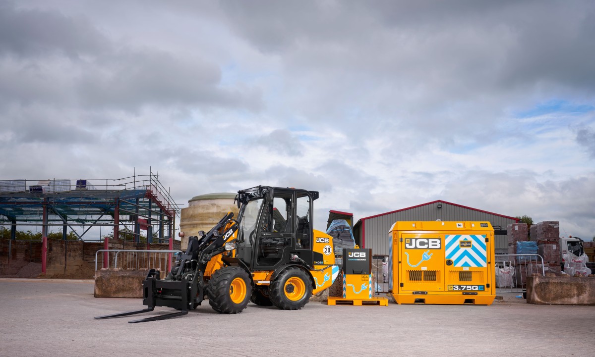 Heated cab option for JCB 403e compact wheeled loader