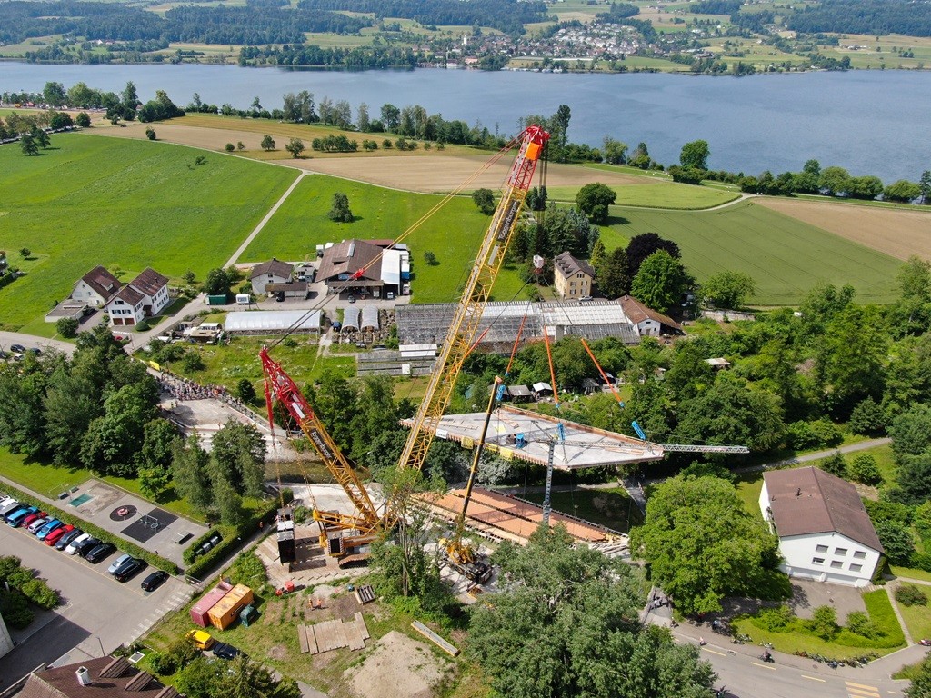 Tadano CC 38.650-1 sets 230-tonne Aabachbrücke bridge down in place