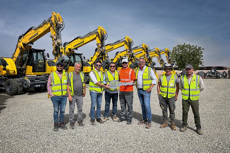 Mota-Engil orders 10 Liebherr railroad excavators for a major project in West Africa