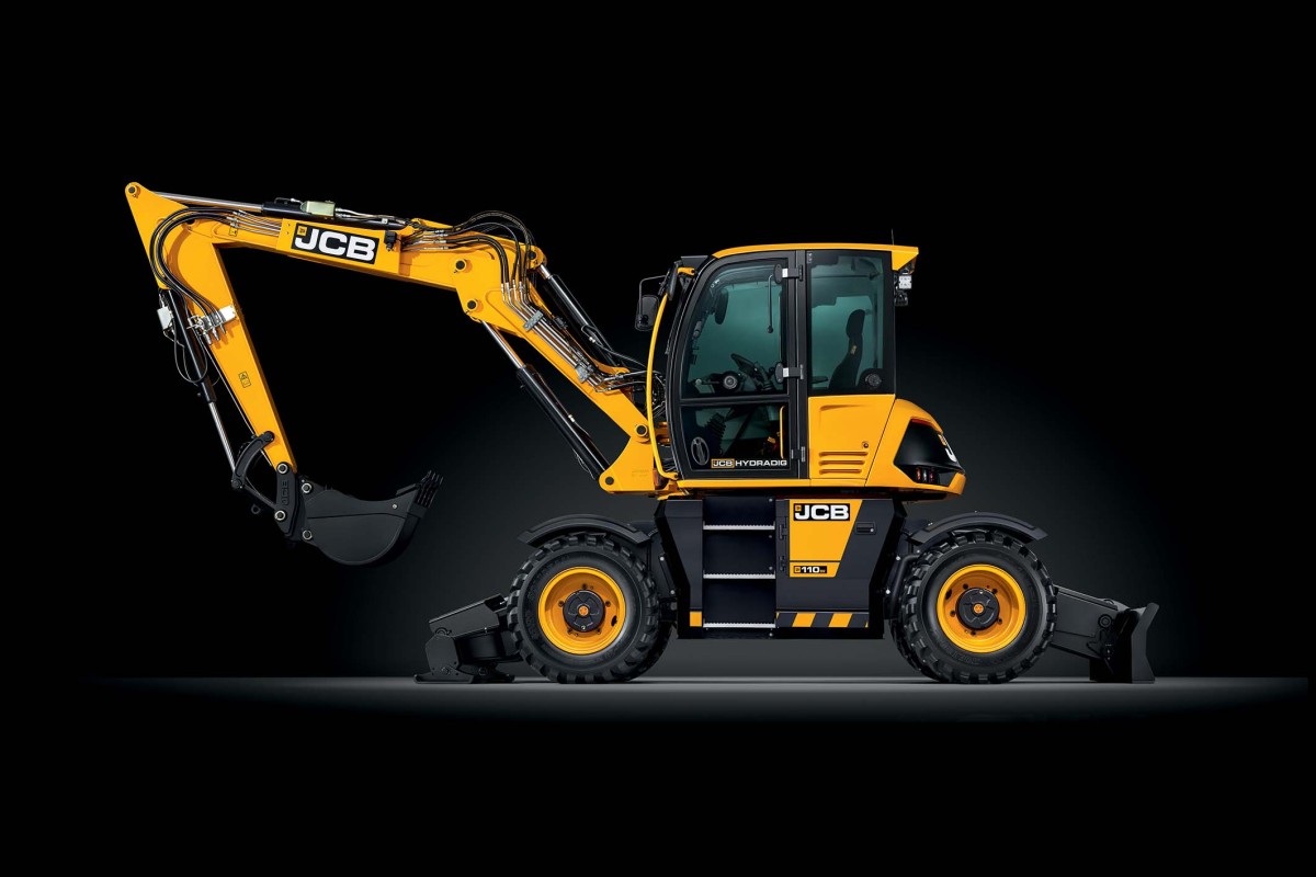 Un escavatore JCB Hydradig per l'impresa Vangi