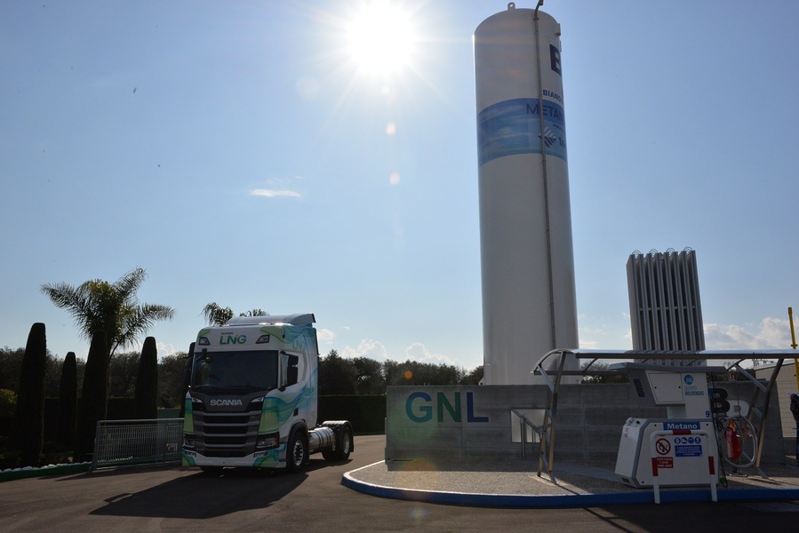 Scania e Bianco Petroli insieme per la rete LNG