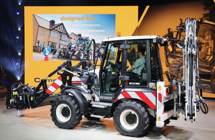 Potenza e versatilità migliorate con la terna JCB 3CX Compact Evolution