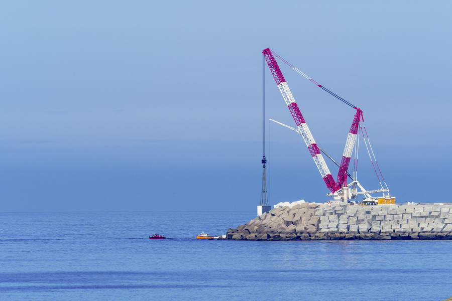 The first Liebherr LR 11000 for Spain 
