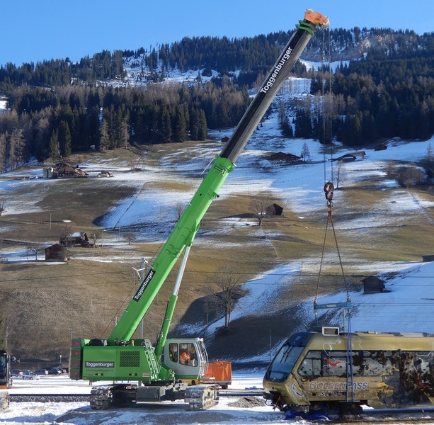 Sennebogen telescopic crane assists in rescuing a derailed train in Switzerland