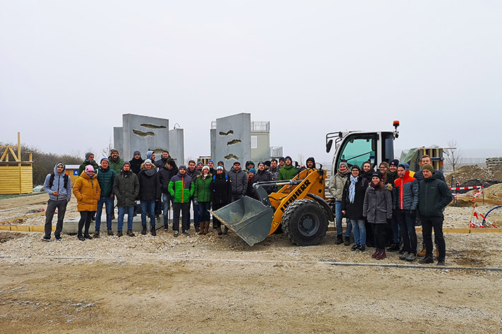 Liebherr supports Weihenstephan Triesdorf University of Applied Sciences with L 506 compact loader for GaLaBau project