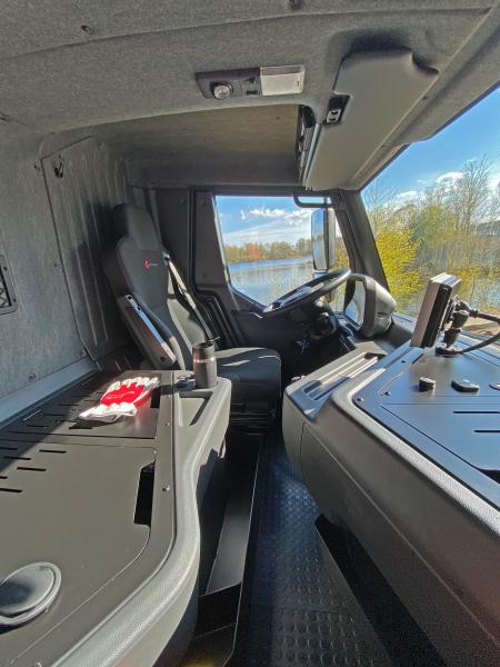 Manitowoc launches new carrier cab!